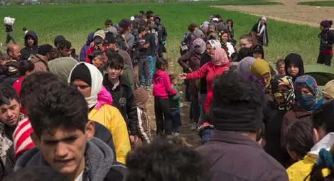 500 000 сирийски бежанци готови да тръгнат към Европа, чакат Ердоган да отвори границите