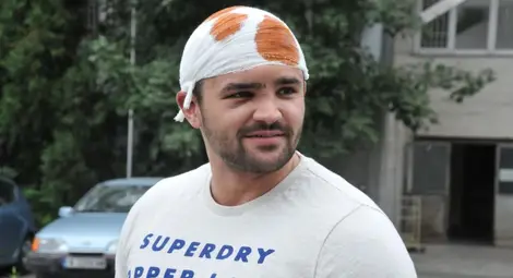 Изписаха ММА боеца Джон Кери, който подлуди Слънчев бряг, той благодари на полицията