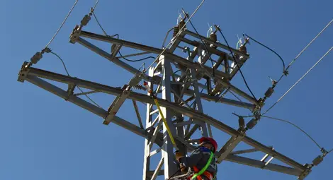 Над 6600 енергетици преминаха обучение за безопасна работа по електрически съоръжения