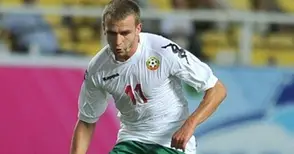Бивш национал, сменил 22 отбора, идва с „Несебър“ в Русе