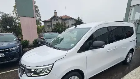 Община Русе осигури нов специализиран микробус за ЦНСТ &bdquo;Вяра&ldquo;