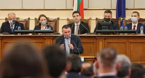 "Възраждане" в контраатака срещу Ицо Хазарта: Да се влиза в парламента след тест за наркотици