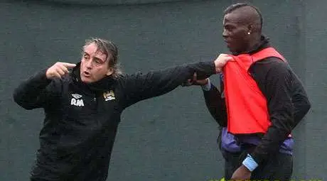 Манчини и Балотели се сбиха на тренировка