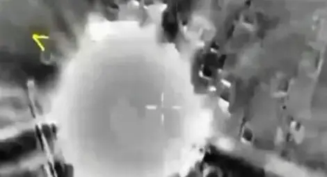 Членовете на &bdquo;Ислямска държава&rdquo; евакуират роднините си в Ирак след бомбардировките