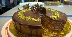 По 5 килограма шоколад за първите трима в двете категории в конкурса за най-добра торта „Гараш“