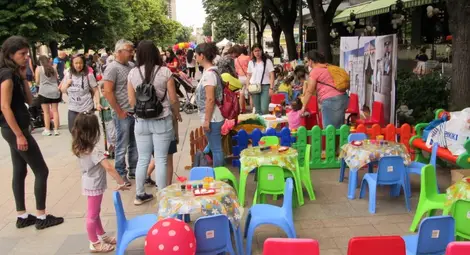 Шестгодишният Боби яхна полицейски мотор и поиска да лови престъпниците