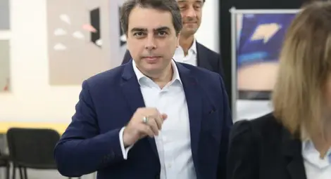 Вдигането на максималния осигурителен доход се отлага