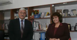 Областната просвета с двама началници за няколко часа