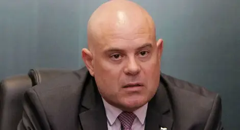 Гешев поема случая с катастрофата, при която загина Милен Цветков