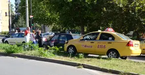 Шофьор на такси получи инсулт по време на курс