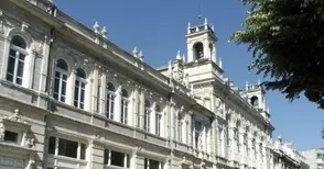 Осмомартенски комплимент към дамите прави театърът 