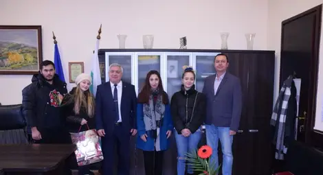 Студенти-дизайнери в Русенския университет изработиха Адвентен календар  за участие в международен конкурс