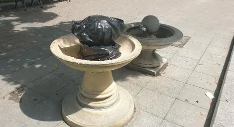 Родители плащат ремонта на чешма, пострадала от детско любопитство