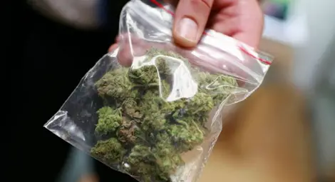 Автомонтьор хванат с дрога в кола на клиент в Русе