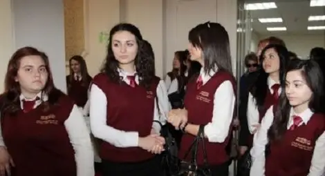 Депутати шокираха ученици с простотията си Депутати шокираха ученици с простотията си