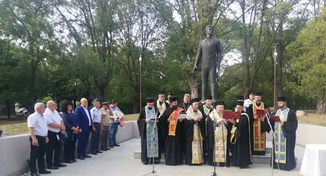 Анатоли Станев: Левски не се е задоволявал да остане в тълпата като един от многото /галерия/ Анатоли Станев: Левски не се е задоволявал да остане в тълпата като един от многото /галерия/