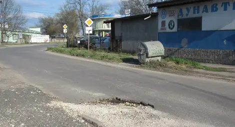 Шофьори крият знаци, за да избегнат задължителен завой