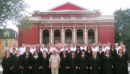 Попълват с нови гласове хора на Русенската опера