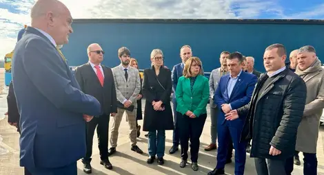 Онлайн плащането на такса „мост“ става бърза писта за минаване през Дунав мост Онлайн плащането на такса „мост“ става бърза писта за минаване през Дунав мост