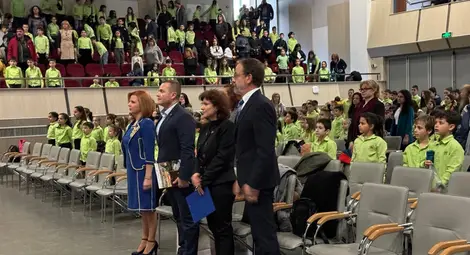 ОУ „Иван Вазов“-Русе отбеляза 153-годишнината от създаването си ОУ „Иван Вазов“-Русе отбеляза 153-годишнината от създаването си