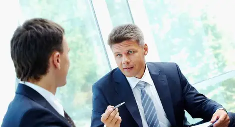 12 неща, които хората преценяват за секунди при първа среща с вас