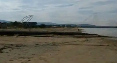 Нов хит: Асфалтираха плаж!