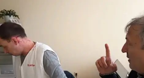 Венци Чикагото тръгва към затвора за нападение на лекар