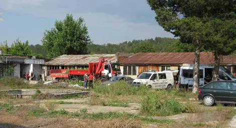 Удар в Бяла: Изоставен склад около &bdquo;Модул&ldquo; превърнат в най-модерната откривана наркооранжения