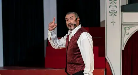 От каторжник до директор на затвор - Стоян Стоянджов празнува 40 години и близо 400 роли на оперната сцена