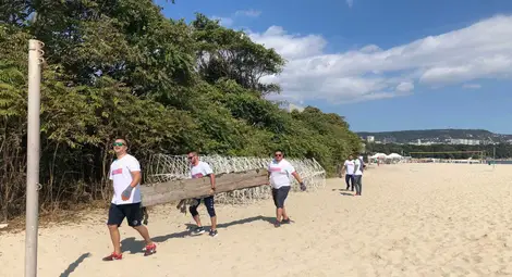 Близо 360 кг фасове и отпадъци събраха доброволци на &bdquo;ПромениКартинката&ldquo; в 4 български града /галерия/