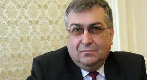 Проф. Близнашки уплашен от обстановката около кабинета "Герджиков"