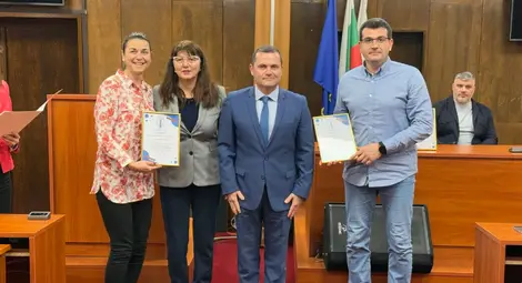 Първенци в Ученическите игри в Русе бяха наградени от кмета Пенчо Милков