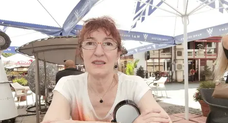 Ваяна Панкова рисува виолончели и тромпети като човешки души, които разговарят с музика