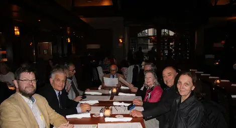 Д-р Марияна Георгиева (отдясно). Отляво надясно: Ари Сивола, Президент на URSI, проф. Джулиано Манара, проф. Прабхакар Патак (насреща, в дъното). 