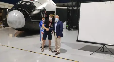 Максим Стойчев от Дойче шуле със специална награда от лагера на НАСА