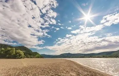 Утре ни очаква слънчево и топло време
