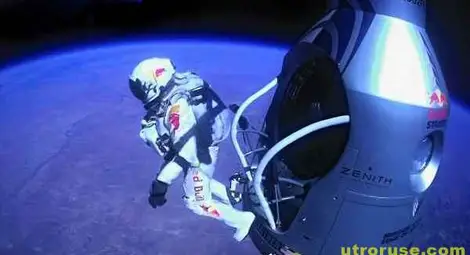 Феликс скочи в историята от ръба на Космоса