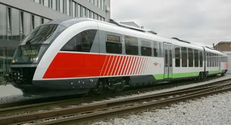 БДЖ въвежда предварителна продажба на билети за майските празници