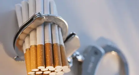 Турски тираджия изгърмя с 230 кутии нелегални цигари на Дунав мост Турски тираджия изгърмя с 230 кутии нелегални цигари на Дунав мост