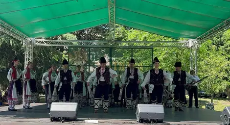 И българи от Румъния се включиха в 55-ото издание на „Златната гъдулка“ И българи от Румъния се включиха в 55-ото издание на „Златната гъдулка“