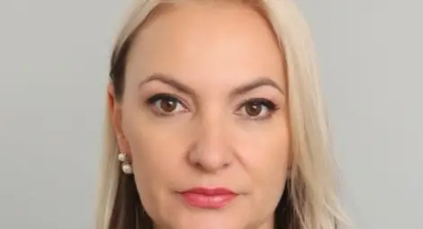 Деница Иванова