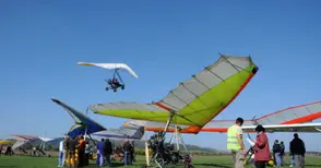 Почитатели на въздушните спортове  стягат авиорали на летище „Русе“