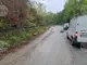 Заради паднали скални късове временно е затворен за движение пътят между ловешките села Казачево и Горно Павликене