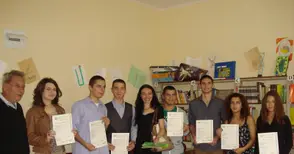 Седем гимназисти от Дойче шуле получиха сертификати от Кембридж