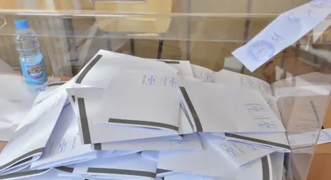 Глобиха с 1000 лв. баба, гласувала два пъти на последните избори