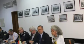 Румънците ще чистят  снега от Дунав мост