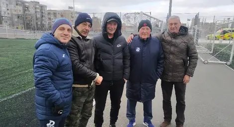 Йордан Димитров събра стари приятели на мач в &bdquo;Здравец&ldquo;