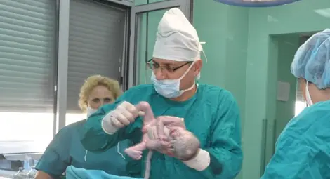 Русе запазва тенденцията да се раждат повече деца