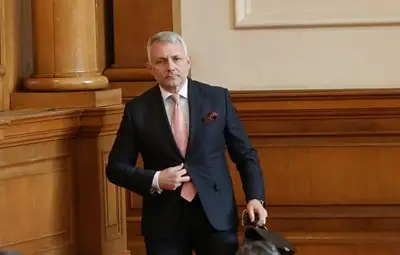 Унищожени ли са оригиналите на записите &bdquo;под колоните на МС&ldquo;?