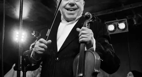 Тодор Колев оживява в русенски  спектакъл в Зала 1 на НДК